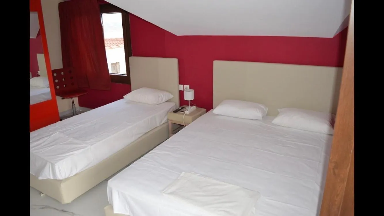 Kypriotis Leonidas Apartments Sarti