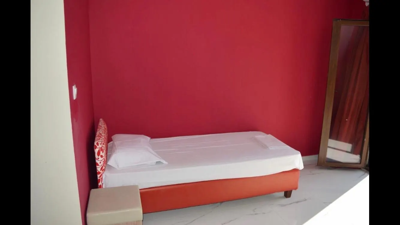Kypriotis Leonidas Apartments Sarti