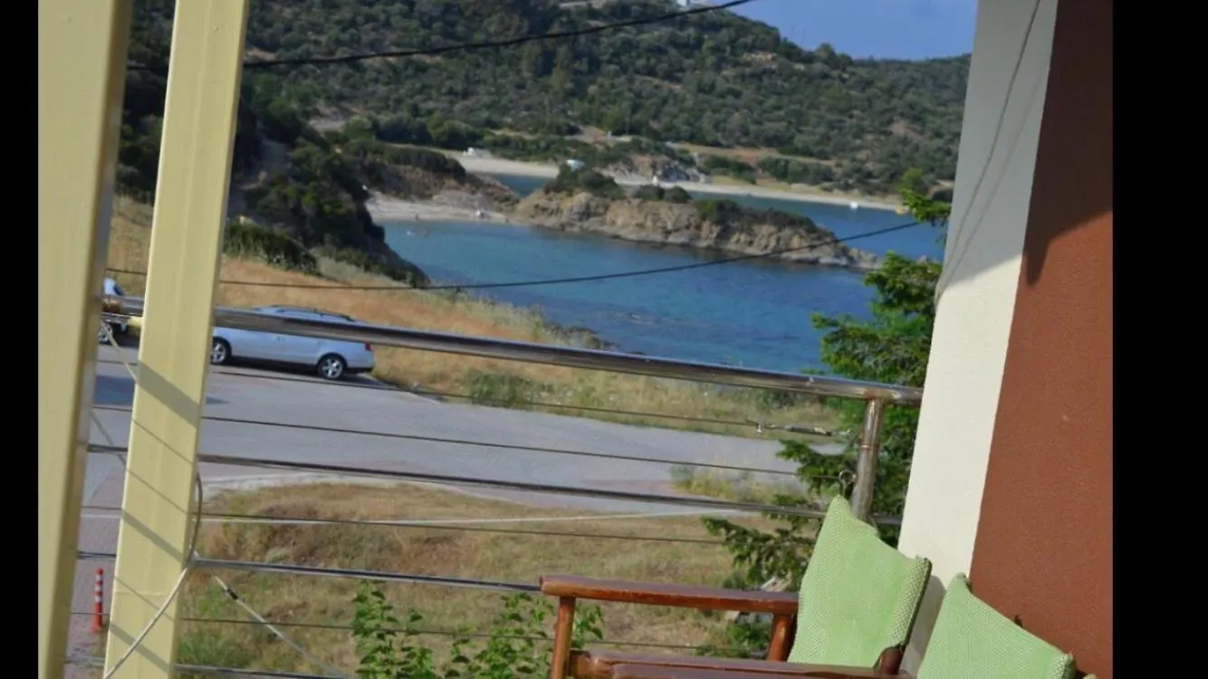 Kypriotis Leonidas Apartments Sarti